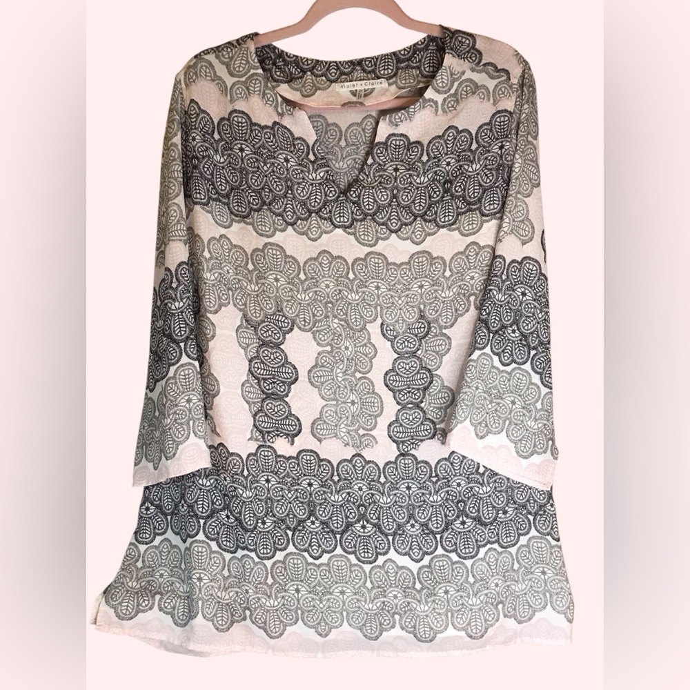 VIOLET + CLAIRE Crochet design‎ blouse top 2x Gray,Pink,Black Business Casual